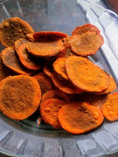 Una foto de Chips de batata crujientes