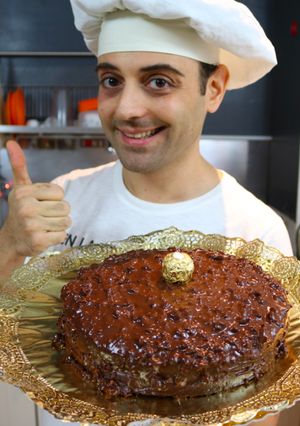 Una foto de Tarta Ferrero Rocher! Receta italiana