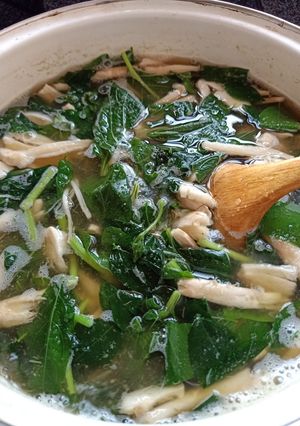 Gambar Sup sayur cendawan busut masak lada hitam