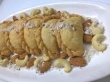 मावा गुजिया (Mawa Gujiya recipe in hindi)