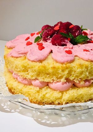 Foto di Torta al limone e lamponi