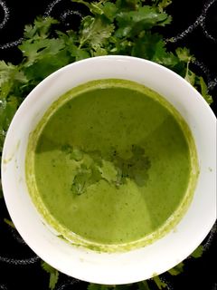 कर्ड कोरिएंडर डिप (curd coriander dip recipe in Hindi) रेसिपी मुख्य फोटो