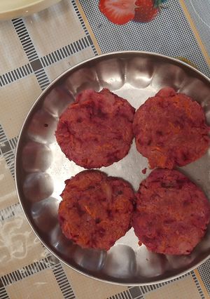 A picture of Healthy veg quinoa cutlet (rich in carbs).