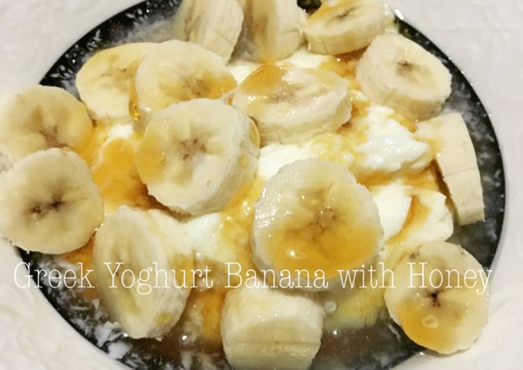 3. Greek Yoghurt Banana with Honey