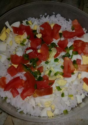 Una foto de Ensalada de arroz súper fácil😉