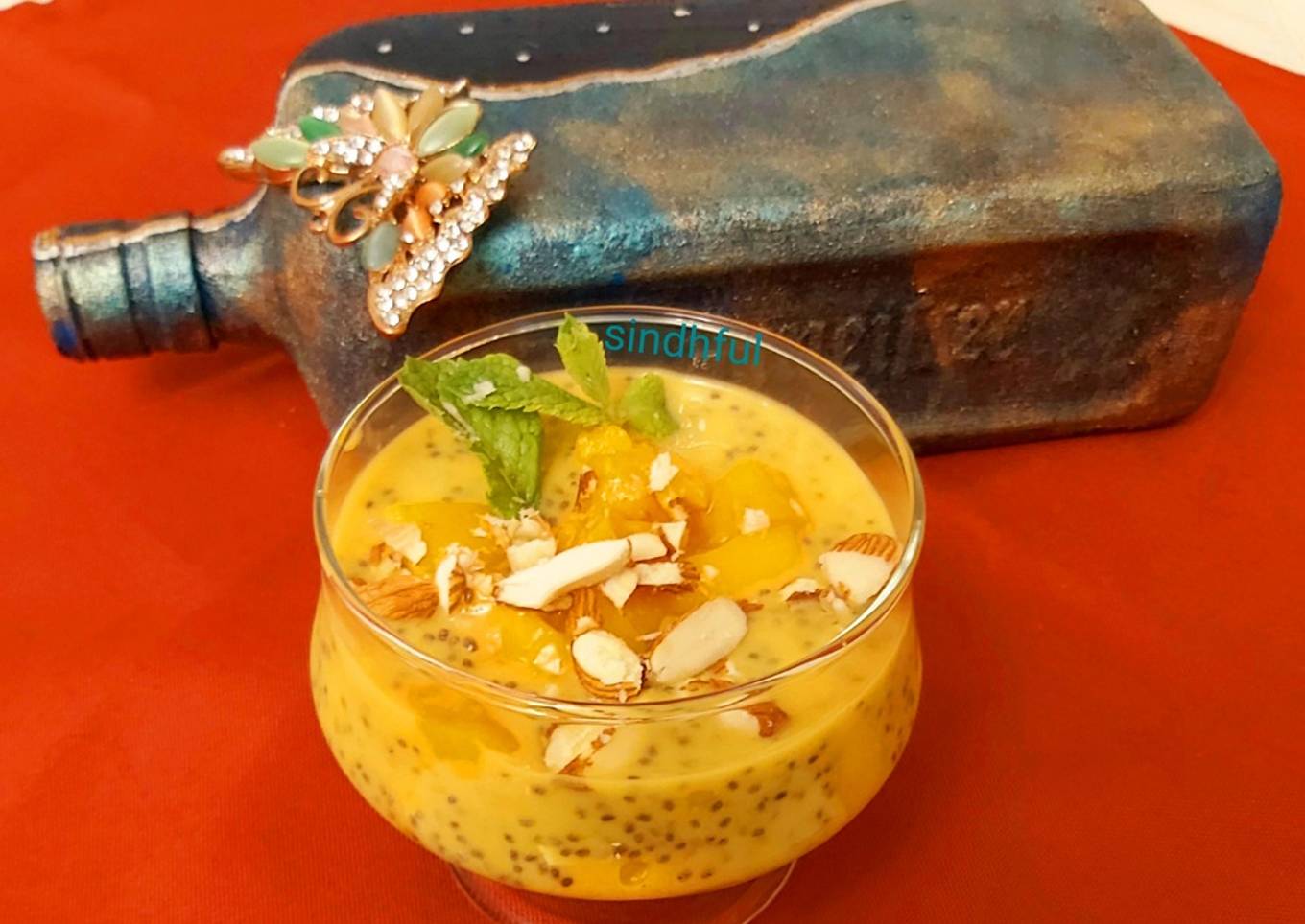 Mango Smoothie with Chia Seeds