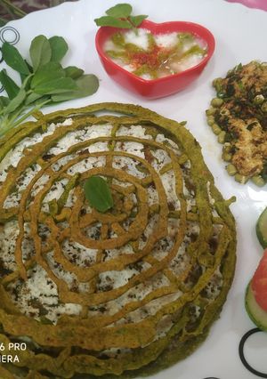 A picture of Methi net Paratha.