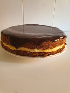 Una foto de Tarta de boston / Boston cream pie