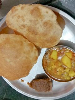 आलू मटर की सब्जी (aloo matar ki sabzi recipe in Hindi) रेसिपी मुख्य फोटो