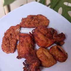 รูปของ Ayam, tahu, tempe bacem