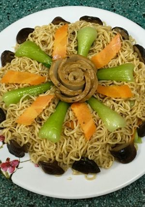 Hình của món Mì gói xào chay.