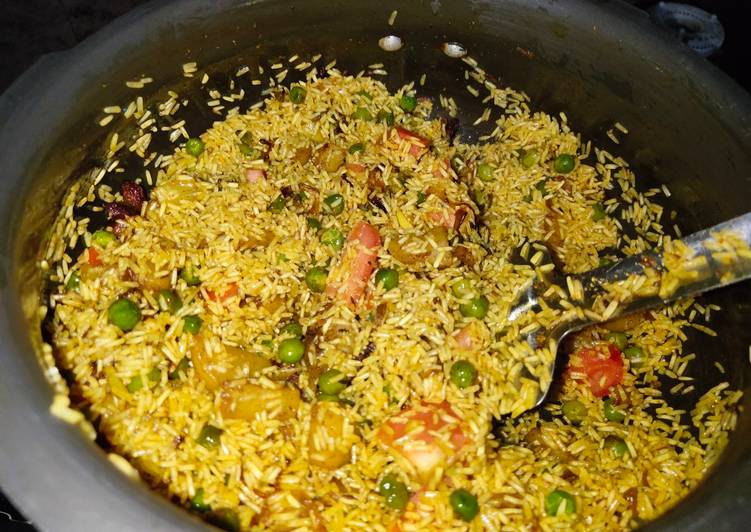 Pulao (aalo matar ka pulao)