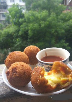 A picture of Bread cheese ball.