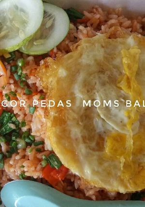 Foto resep Nasgor pedas ceplok telor Moms Balqis