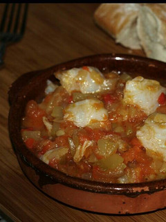 Una foto de Bacalao con pisto 🍴