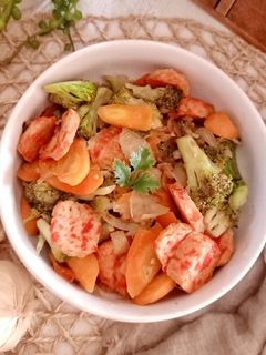 Foto resep Tumis Brokoli Wortel Bakso