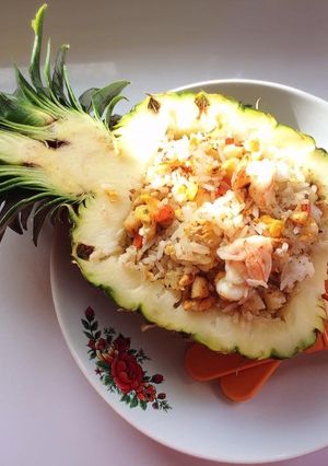 Hình của món Cơm chiên dứa kiểu Thái.