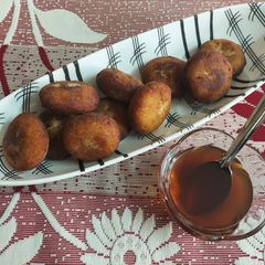 A picture of Sooji Kakara Pitha.