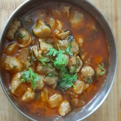 A picture of Soya chunk curry.