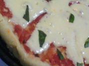 Una foto de pizza a la plancha