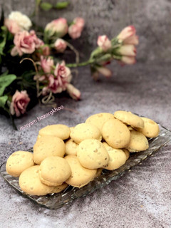 عکسی از دستور شیرینی پفکی گردویی