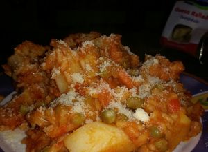 Una foto de Guisito de arroz con patitas de pollo 🍗