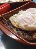 Macarrones con chocolate y huevo