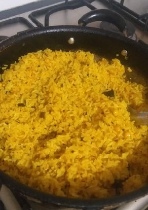 इमली के खट्टे तीखे चटपटे चावल (Imli ke khatte teekhe chatpate chawal recipe in Hindi) रेसिपी मुख्य फोटो