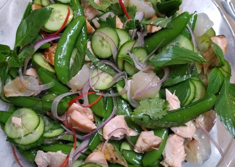 How to Make Perfect Crisp salmon, lychee, coriander &amp;chilli salad