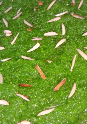 દૂધી નો હલવો(dudhi no halvo recipe in gujarati) રેસીપી મુખ્ય ફોટો