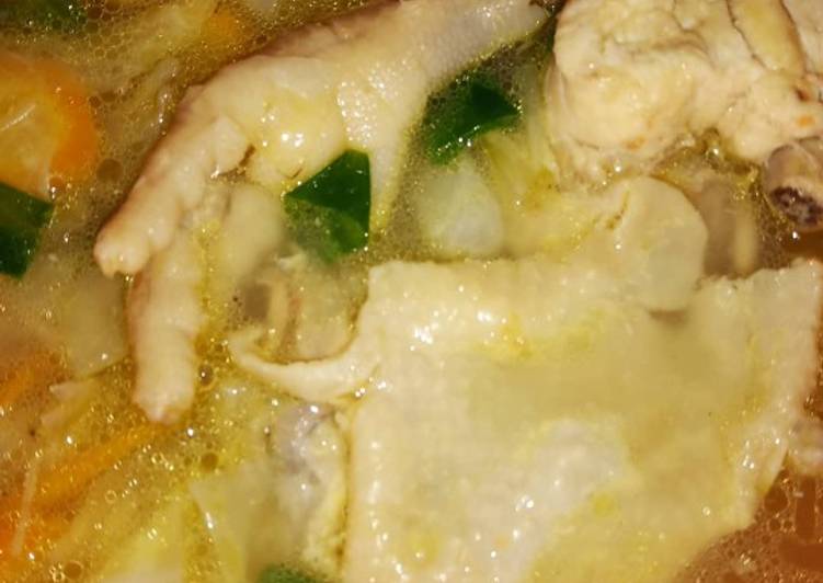 Langkah Mudah untuk Menyiapkan Sayur sop ayam leezzaat yang Enak