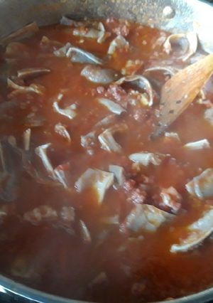 Una foto de Oreja de cerdo con tomate