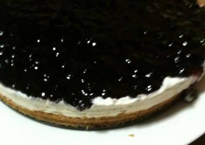 κύρια φωτογραφία συνταγής Cheesecake με λευκή σοκολάτα