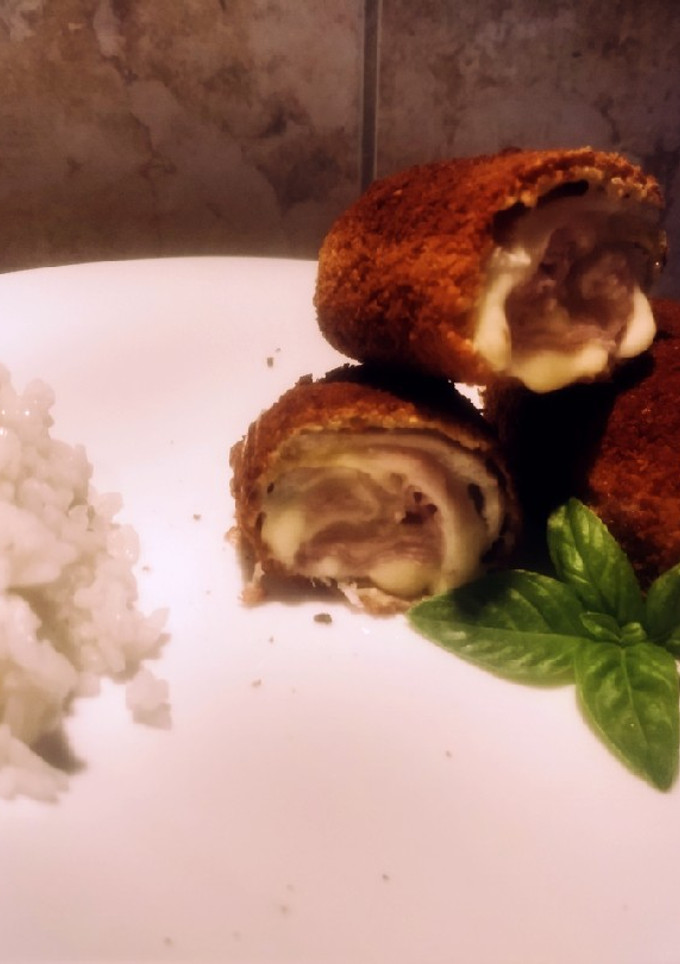 Una foto de Pechugas de pollo rellenas