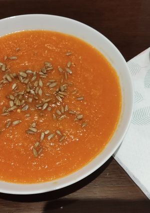 Una foto de Crema de zanahoria y tomate en WMF