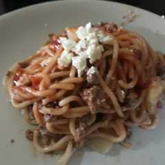 A picture of Spaghetti a la boloñesa.