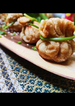 ক্রিস্পি ফ্রায়েড প্রণ ডাম্পলিং (crispy fried prawn dumpling recipe in Bengali) রেসিপির প্রধান ছবি