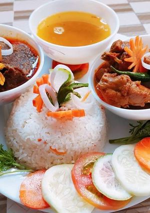 গরুর মাংসের ঝোল আর পোলাও। রেসিপির প্রধান ছবি