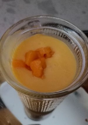 મેંગો મિલ્ક શેક (Mango Milk Shake Recipe In Gujarati) રેસીપી મુખ્ય ફોટો