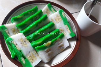 Langkah Mudah untuk Membuat Nagasari Loyang Anti Gagal