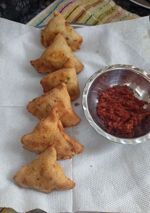 A picture of Mini samosa.