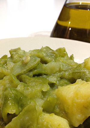 Una foto de Alubia verde con patata