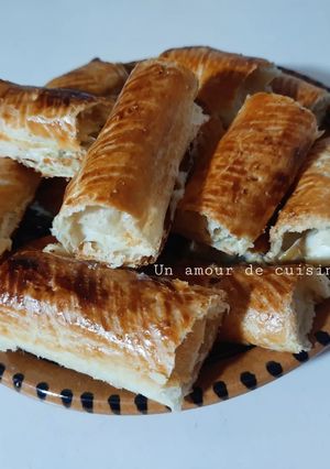 Une photo de Feuilletés fromage olives vertes 🧀 🫒