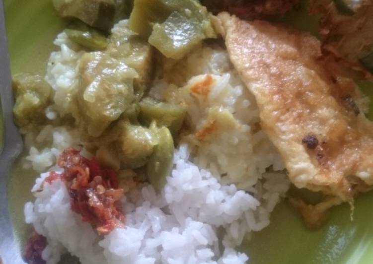 Resep masakan Gulai Terung Hijau Pete | Resep Membuat Gulai Terung Hijau Pete Yang Mudah Dan Praktis