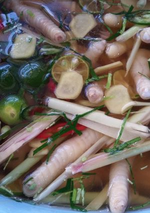 Hình của món Chân Gà ngâm mắm sả.