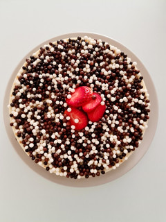 Una foto de Tarta tres chocolates