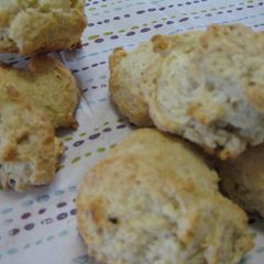 A picture of Homemade Cottage Cheese Hot Biscuit (Scone).