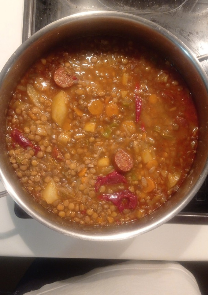 Una foto de Lentejas con chorizo y patatas