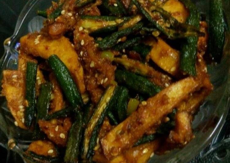 Besani fried alu bhindi