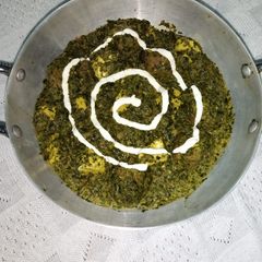 A picture of Palak Paneer.